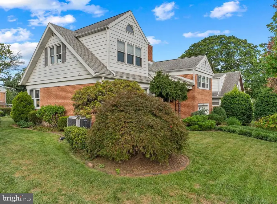 803 Jerome Pl, Reading, PA 19609 - #3