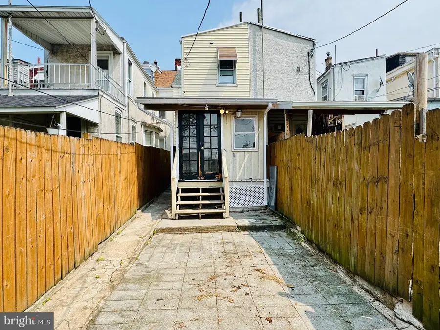 532 Birch St, Reading, PA 19604 - #2