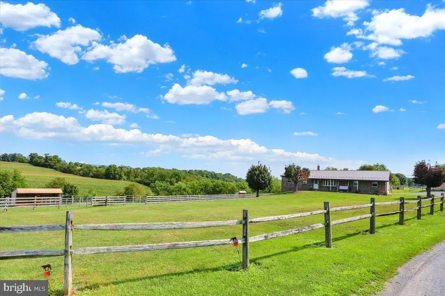 958 N End Rd, Mohrsville, PA 19541 - #2