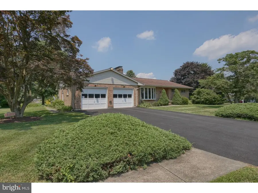 271 Maple Dr, Morgantown, PA 19543 - #2