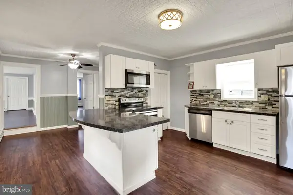 208 W 2nd St, BERNVILLE, PA 19506
