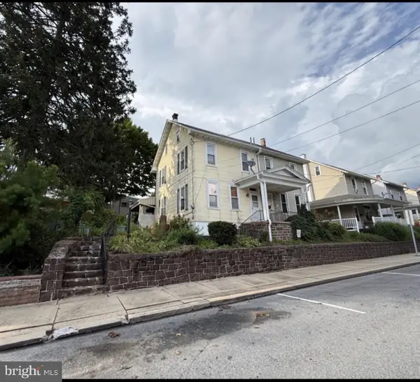 23 E Mohn St, MOHNTON, PA 19540