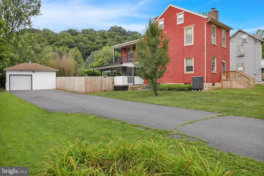 26 S Schuylkill Ave, Leesport, PA 19533 - #3