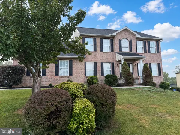 184 Pond View Dr, HAMBURG, PA 19526