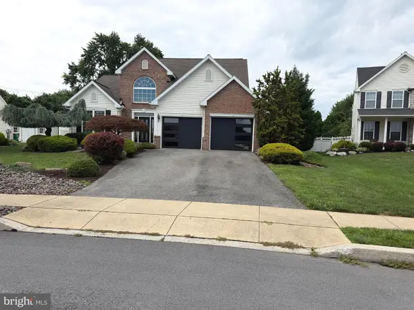 2543 Joshua Dr, SINKING SPRING, PA 19608