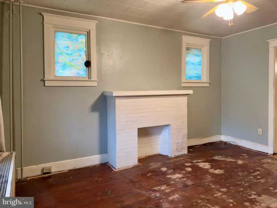 2325 Penn Ave, West Lawn, PA 19609 - #3