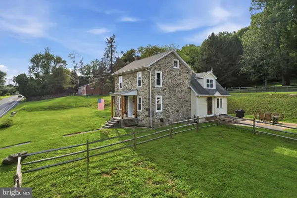 4126 Pricetown Rd, FLEETWOOD, PA 19522