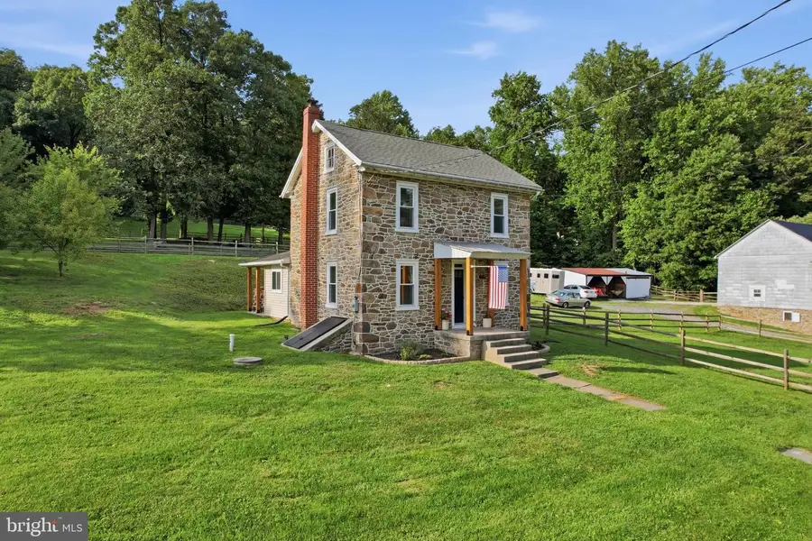 4126 Pricetown Rd, Fleetwood, PA 19522 - #3