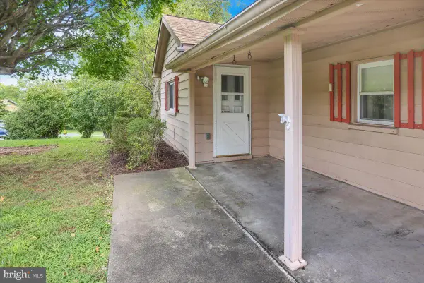 37 Harman Rd, READING, PA 19606