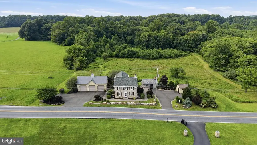 435 Huffs Church Rd, Alburtis, PA 18011 - #2