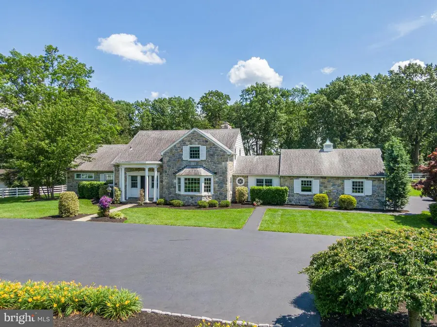 558 Brownsville Rd, Sinking Spring, PA 19608 - #2