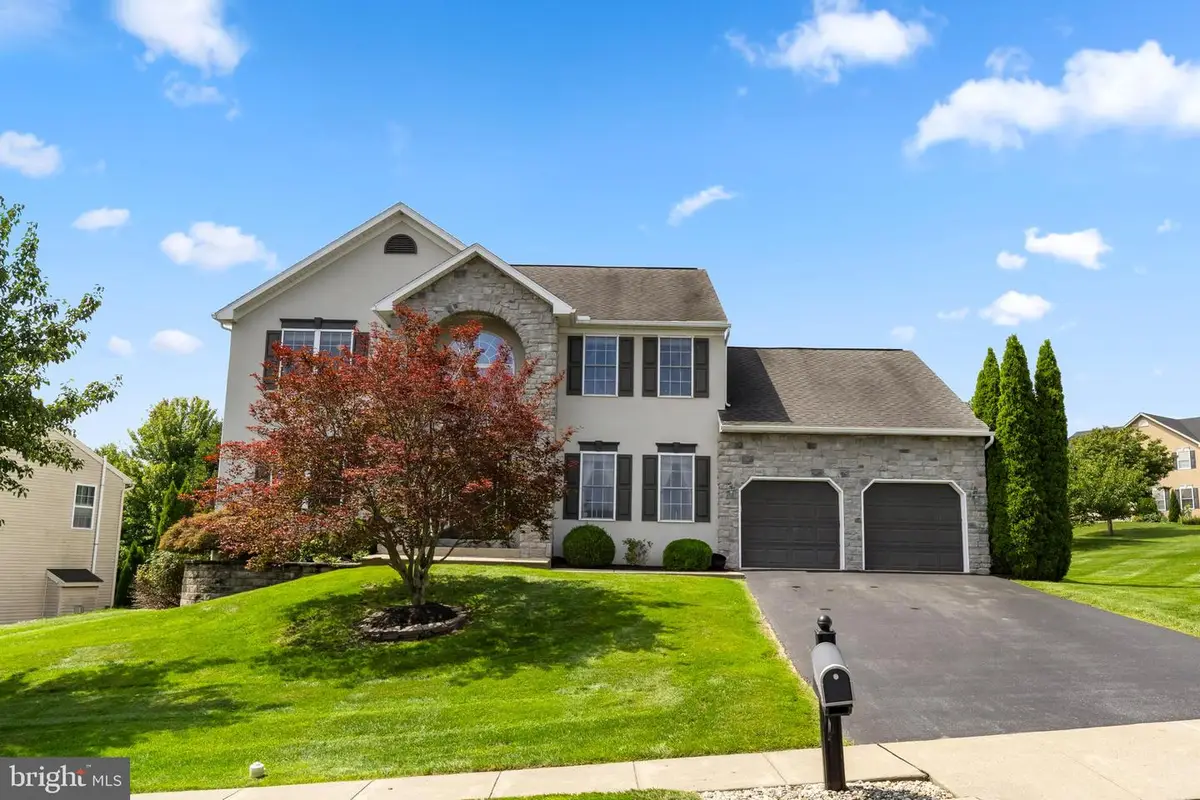 236 Buckhead Ln, Douglassville, PA 19518 - #1