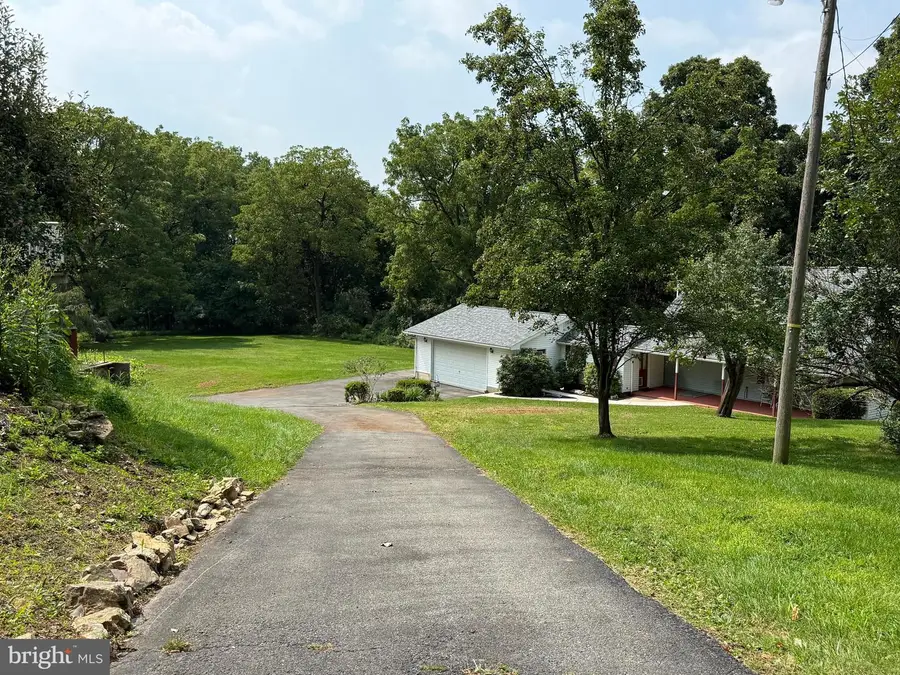 3646 Chestnut St, Temple, PA 19560 - #3