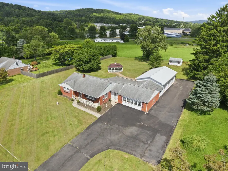 19 Dairy Ln, Barto, PA 19504 - #3