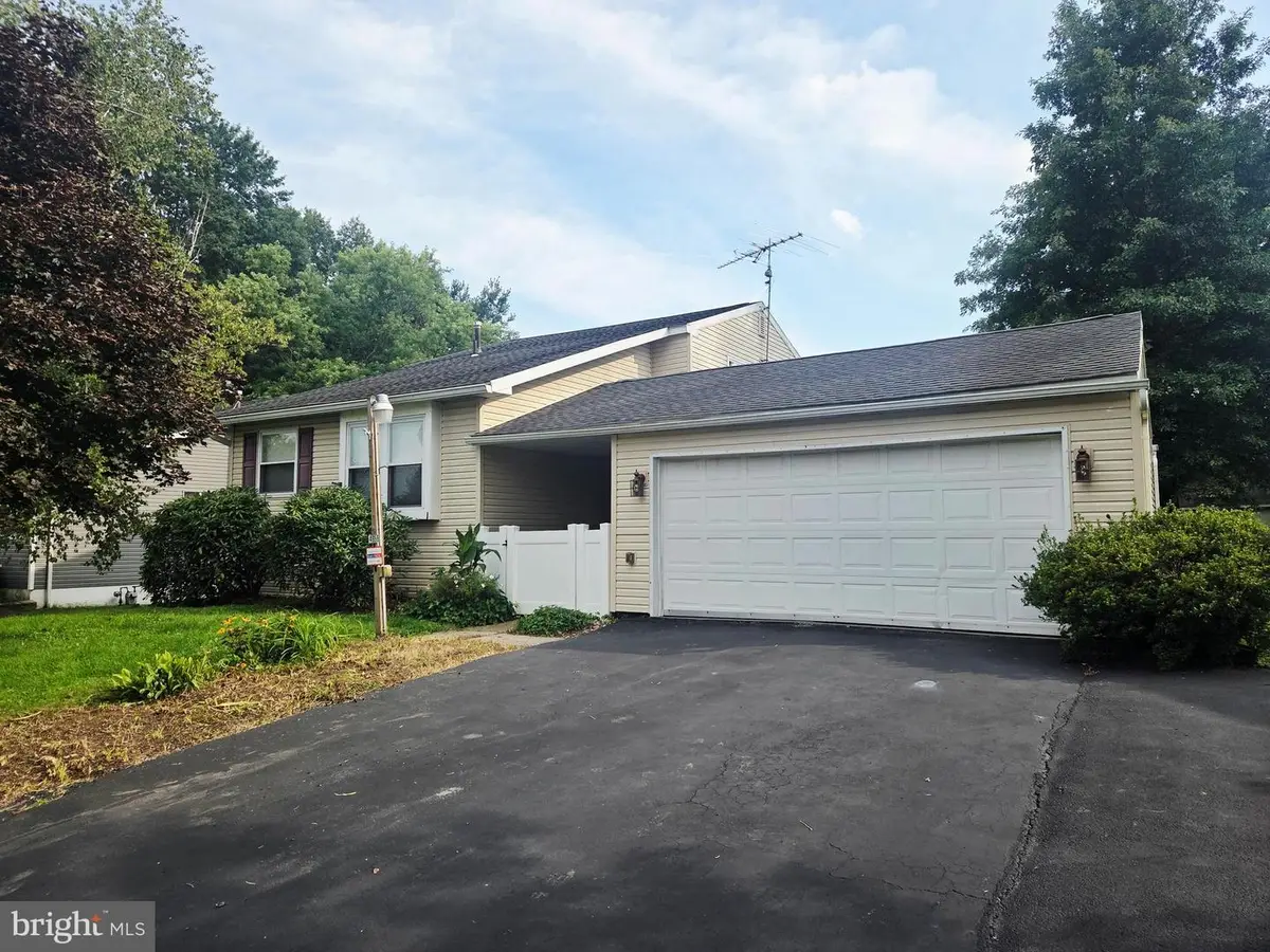 4956 Elderberry Dr, Reading, PA 19606 - #1