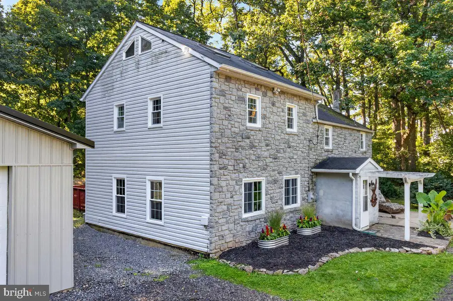 65 Hess Ln, Douglassville, PA 19518 - #3