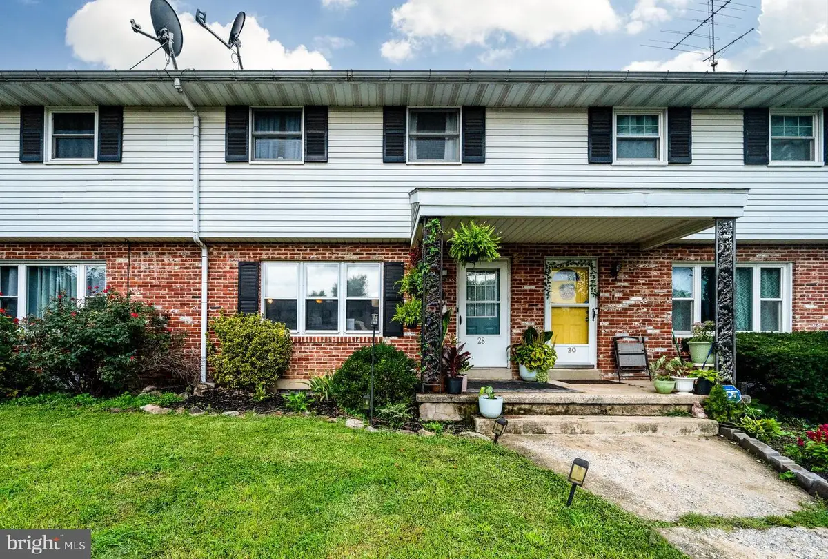 28 Elm View Ct, Wernersville, PA 19565 - #1