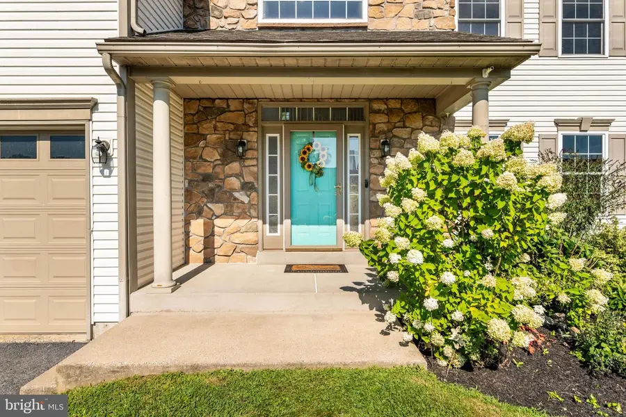 205 E Clearview Dr, Sinking Spring, PA 19608 - #3