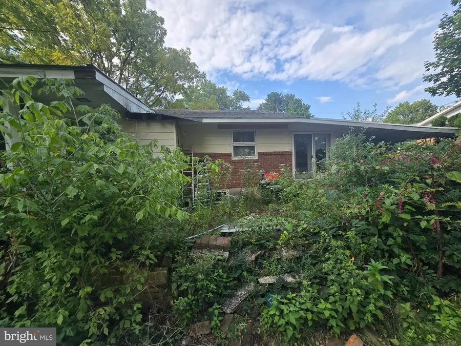820 Birch St, Reading, PA 19605 - #2