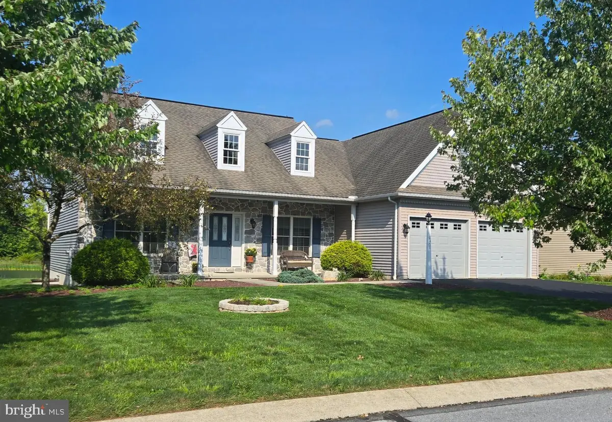 171 Copper Beech Ln, Womelsdorf, PA 19567 - #1