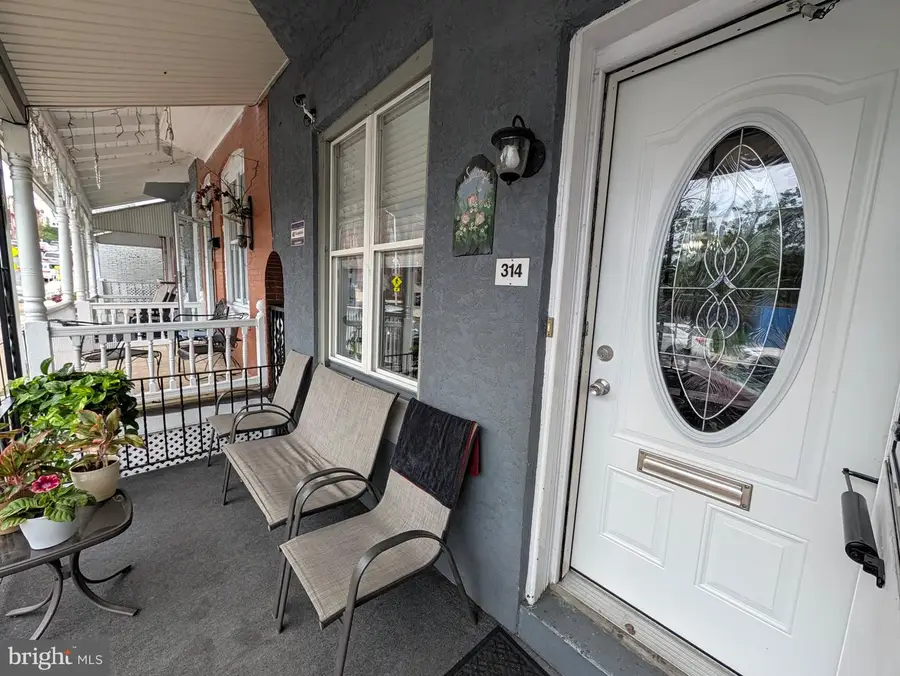 314 Walnut St, Reading, PA 19601 - #2