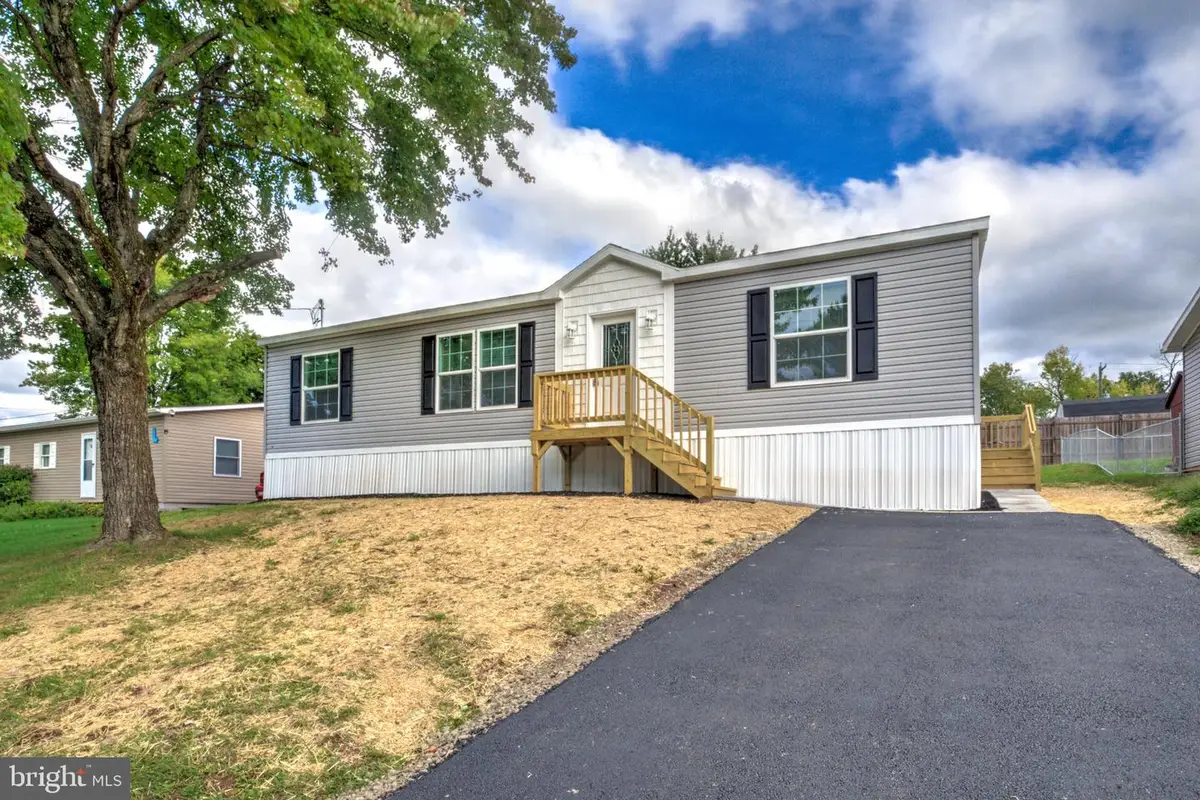 1253 Dauphin Rd, Birdsboro, PA 19508 - #1
