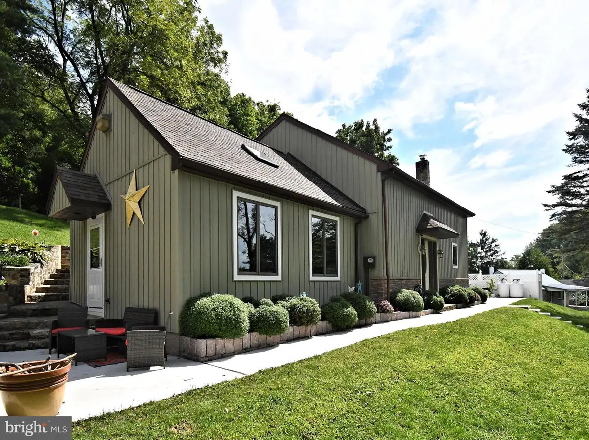 22 Seidel Rd, Reading, PA 19606 - #1