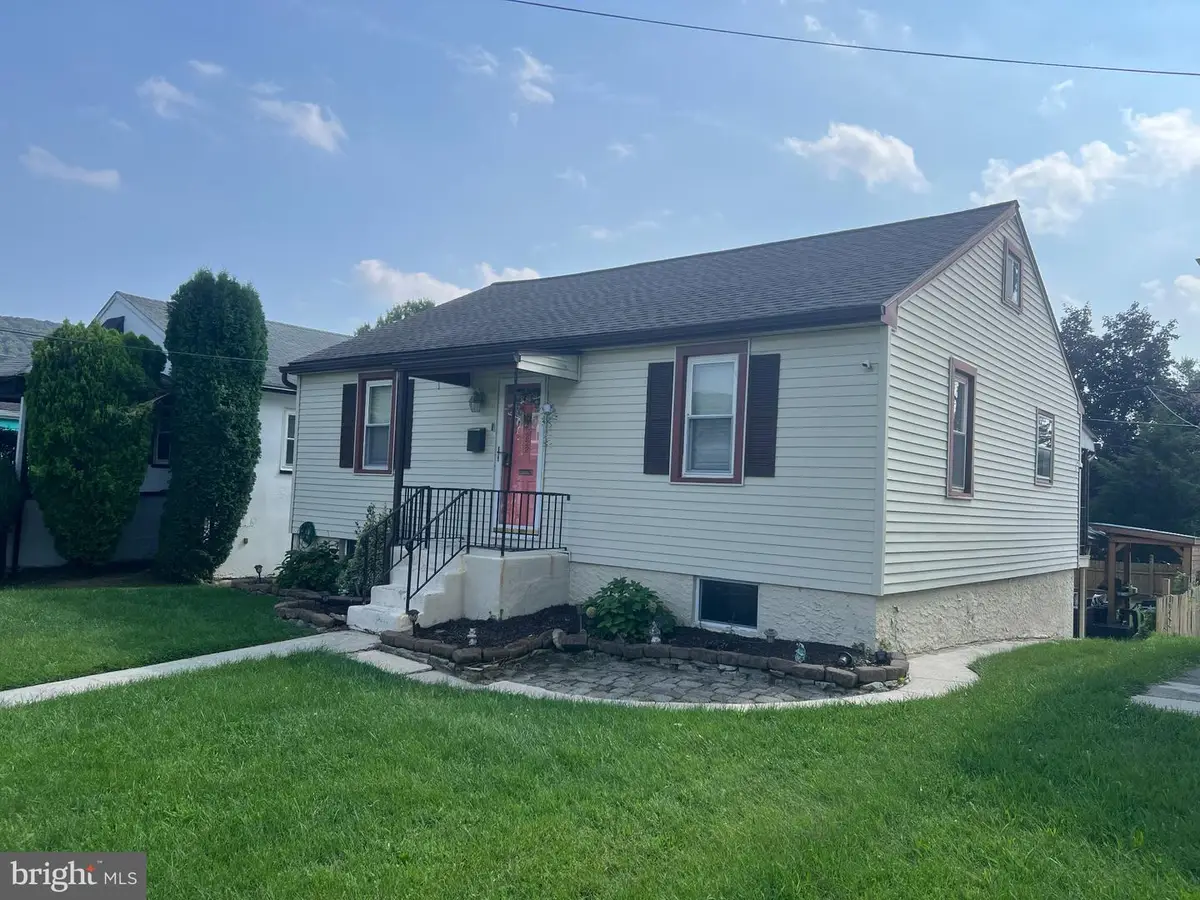 222 Melrose Ave, Reading, PA 19606 - #1