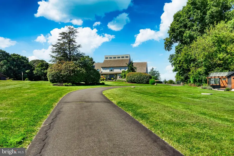 12 Stony Ridge Dr, Mertztown, PA 19539 - #3