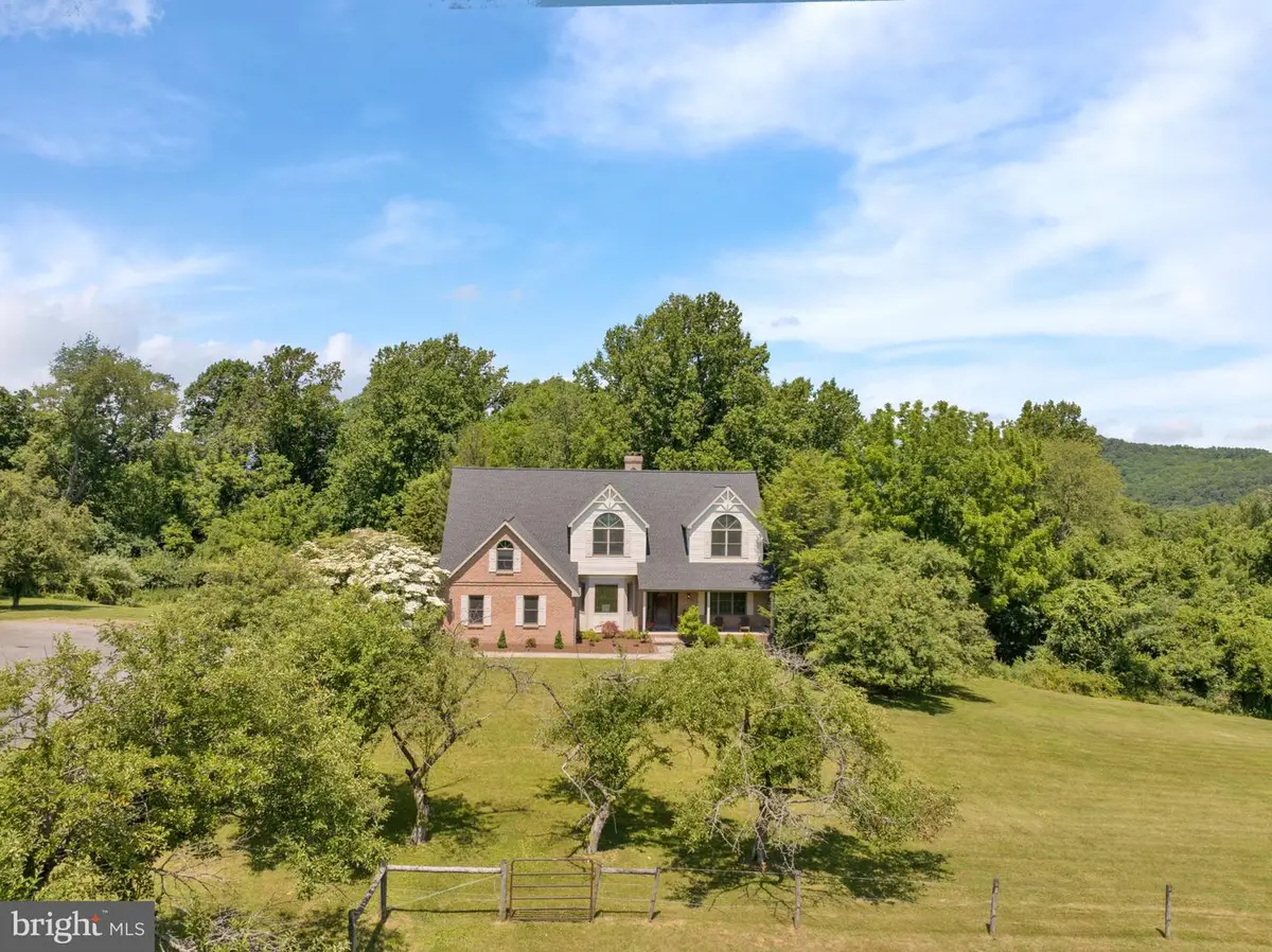 161 Heckman Rd, Temple, PA 19560 - #1