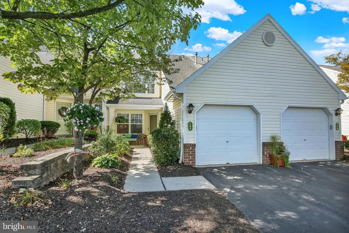 109 Hickory Ln, Wyomissing, PA 19610 - #1
