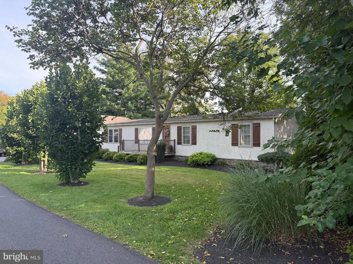 12 2 St, Douglassville, PA 19518 - #1