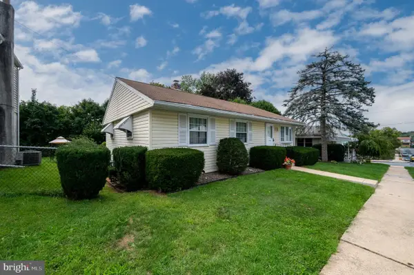 3224 Gray St, LAURELDALE, PA 19605
