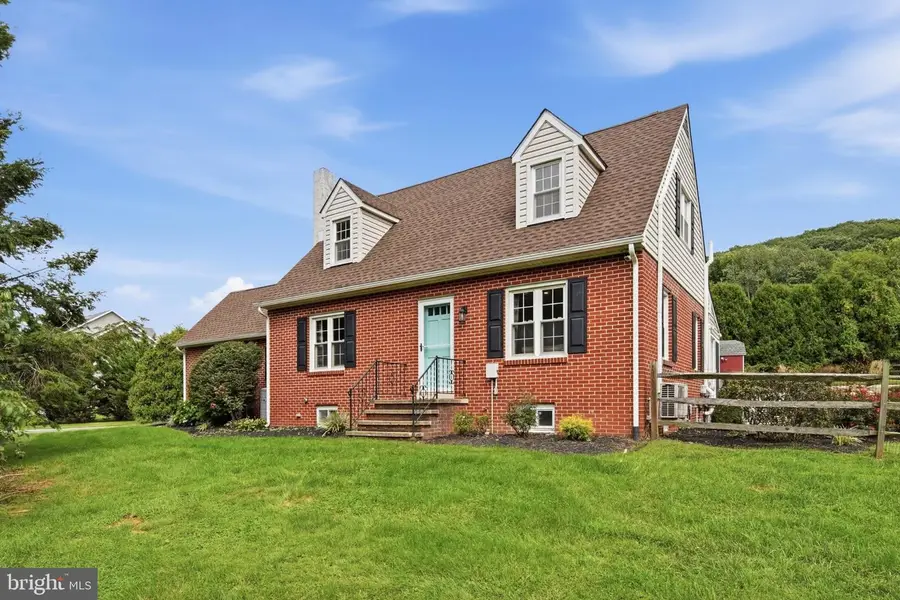 1065 Manatawny Rd, Boyertown, PA 19512 - #2