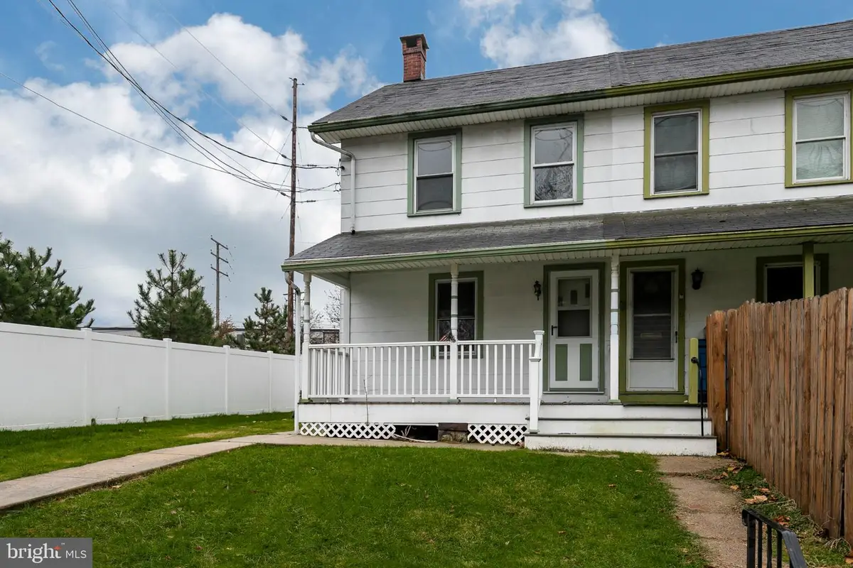 124 W Main St, Birdsboro, PA 19508 - #1