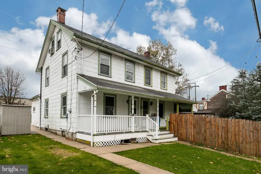 124 W Main St, Birdsboro, PA 19508 - #2