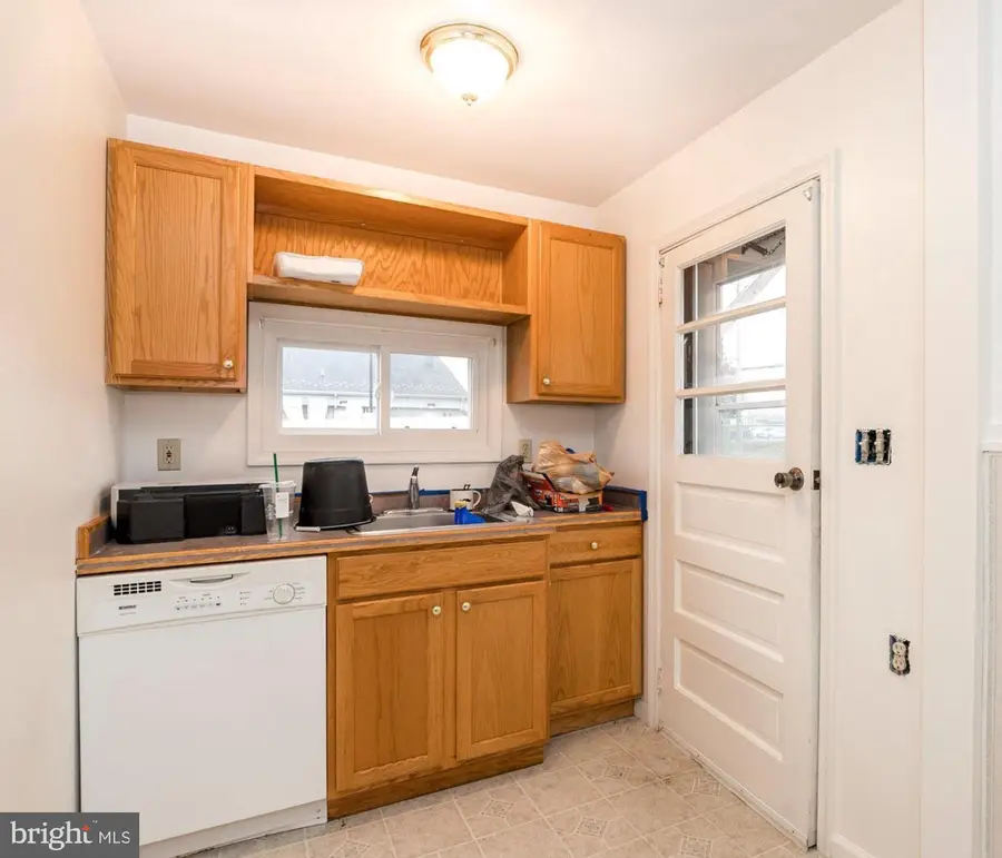 124 W Main St, Birdsboro, PA 19508 - #3