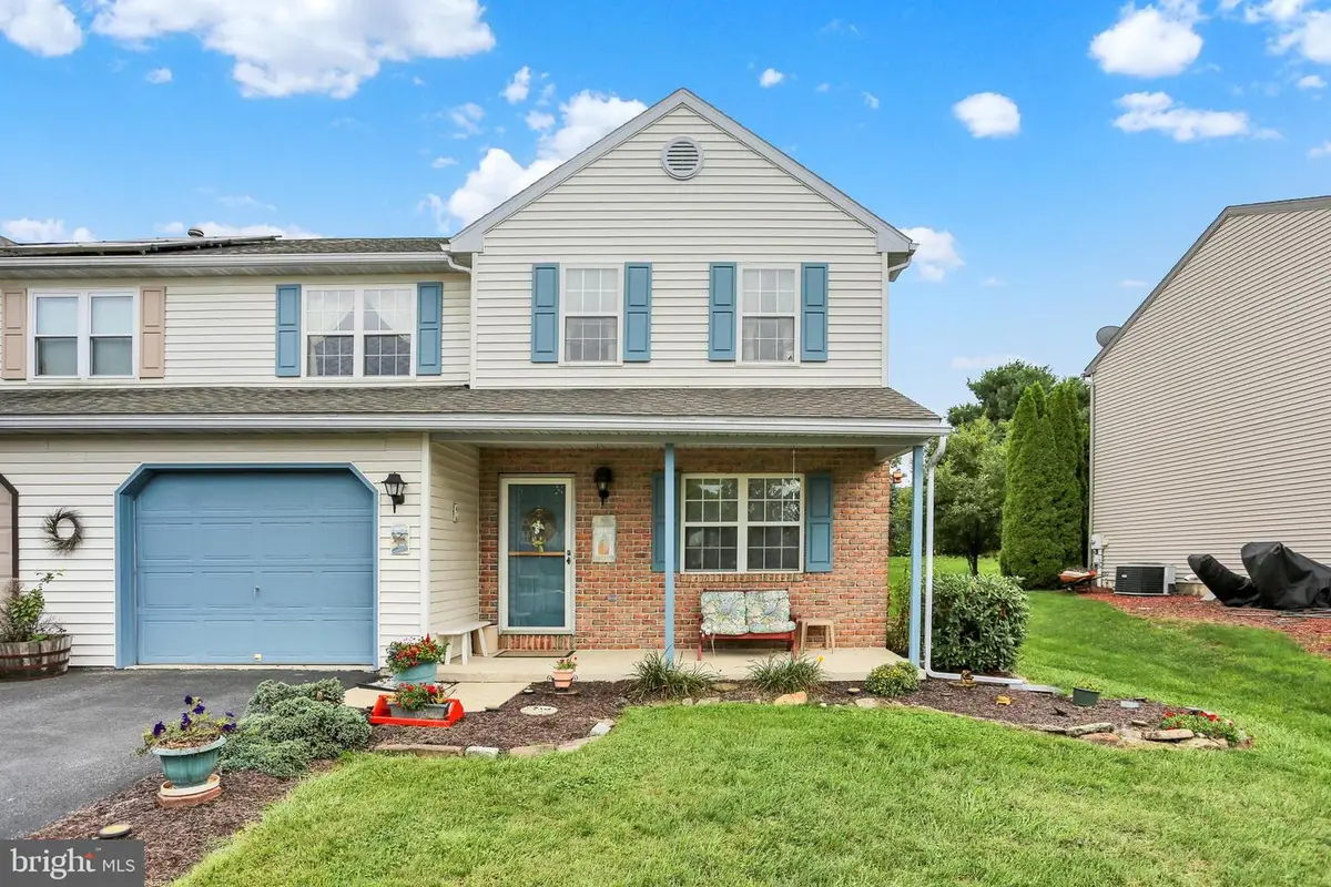 202 S View Rd, Fleetwood, PA 19522 - #1
