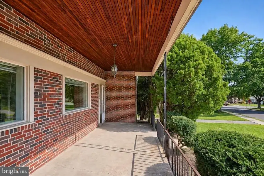 102 Mayer St, Reading, PA 19606 - #3