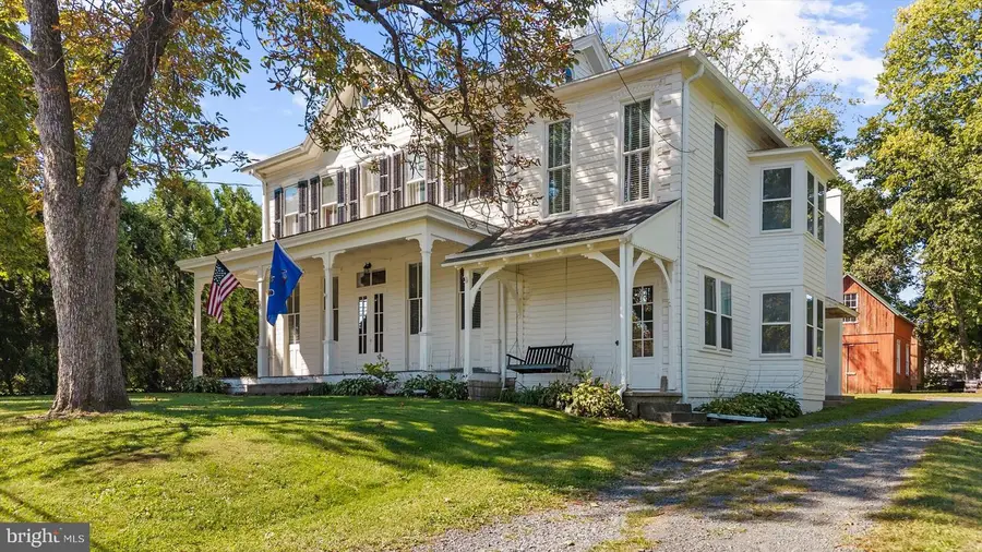 208 N Main St, Douglassville, PA 19518 - #3