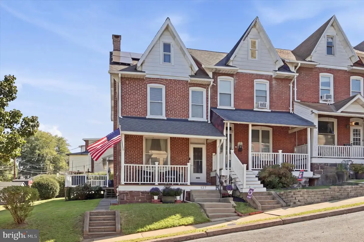 127 Hook St, Birdsboro, PA 19508 - #1