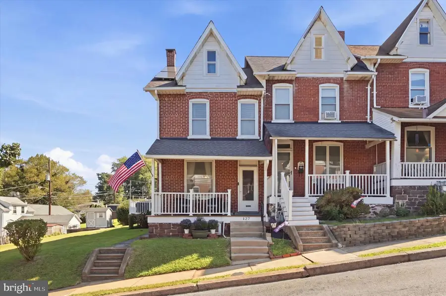 127 Hook St, Birdsboro, PA 19508 - #2