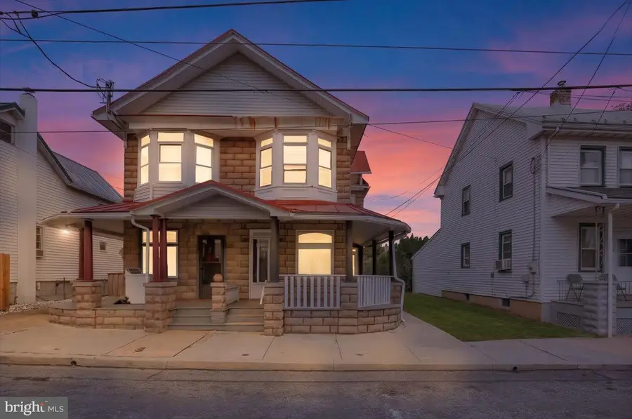 129 N Main St, Bernville, PA 19506 - #2