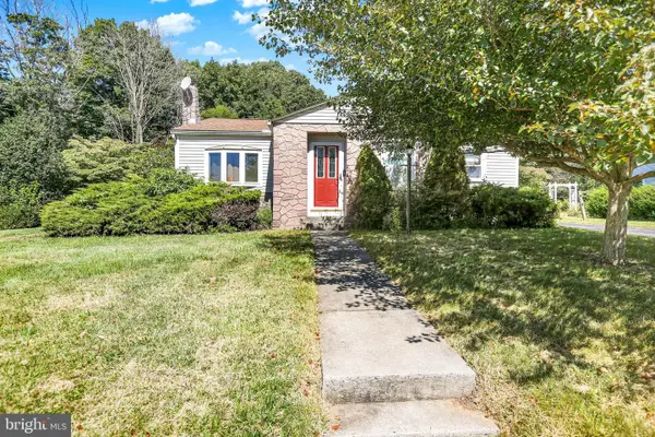 44 Alsace Ave, TEMPLE, PA 19560