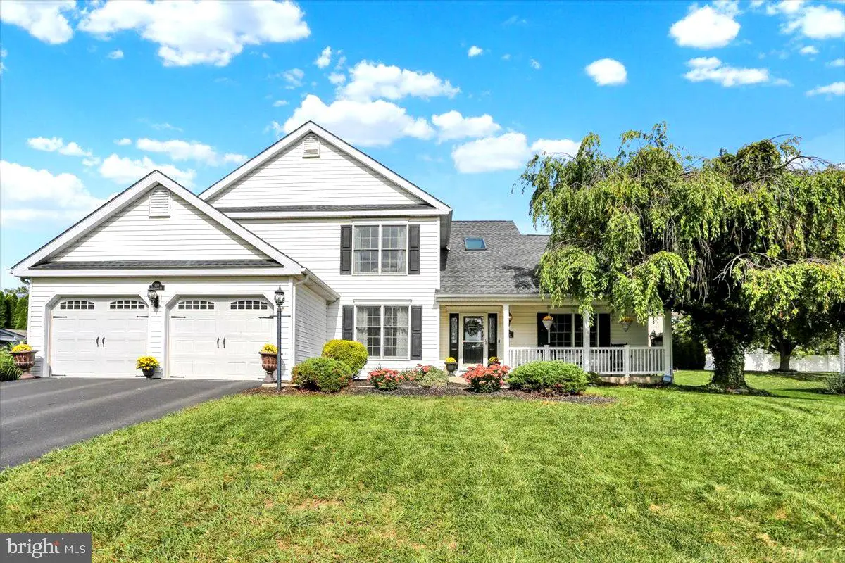 1113 Stonehenge Dr, Reading, PA 19606 - #1