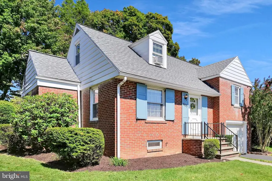 605 Meade Ter, Reading, PA 19607 - #2