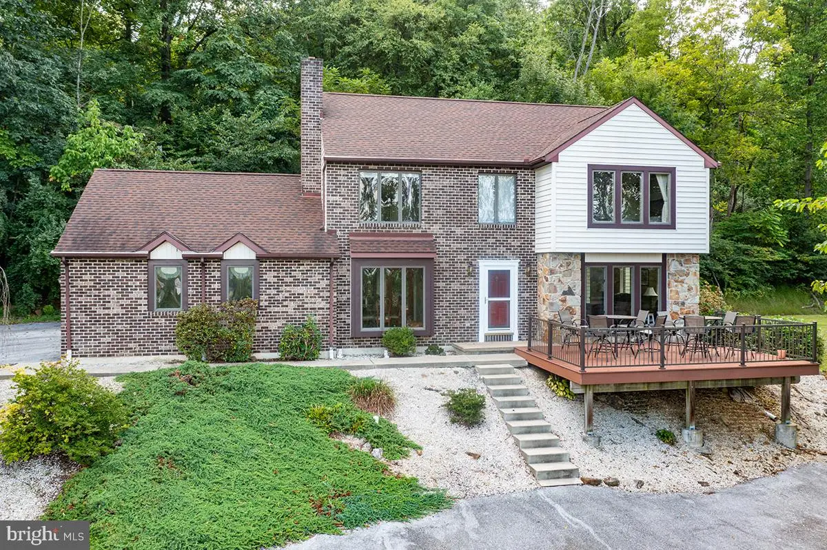 400 Walnut Rd, Birdsboro, PA 19508 - #1