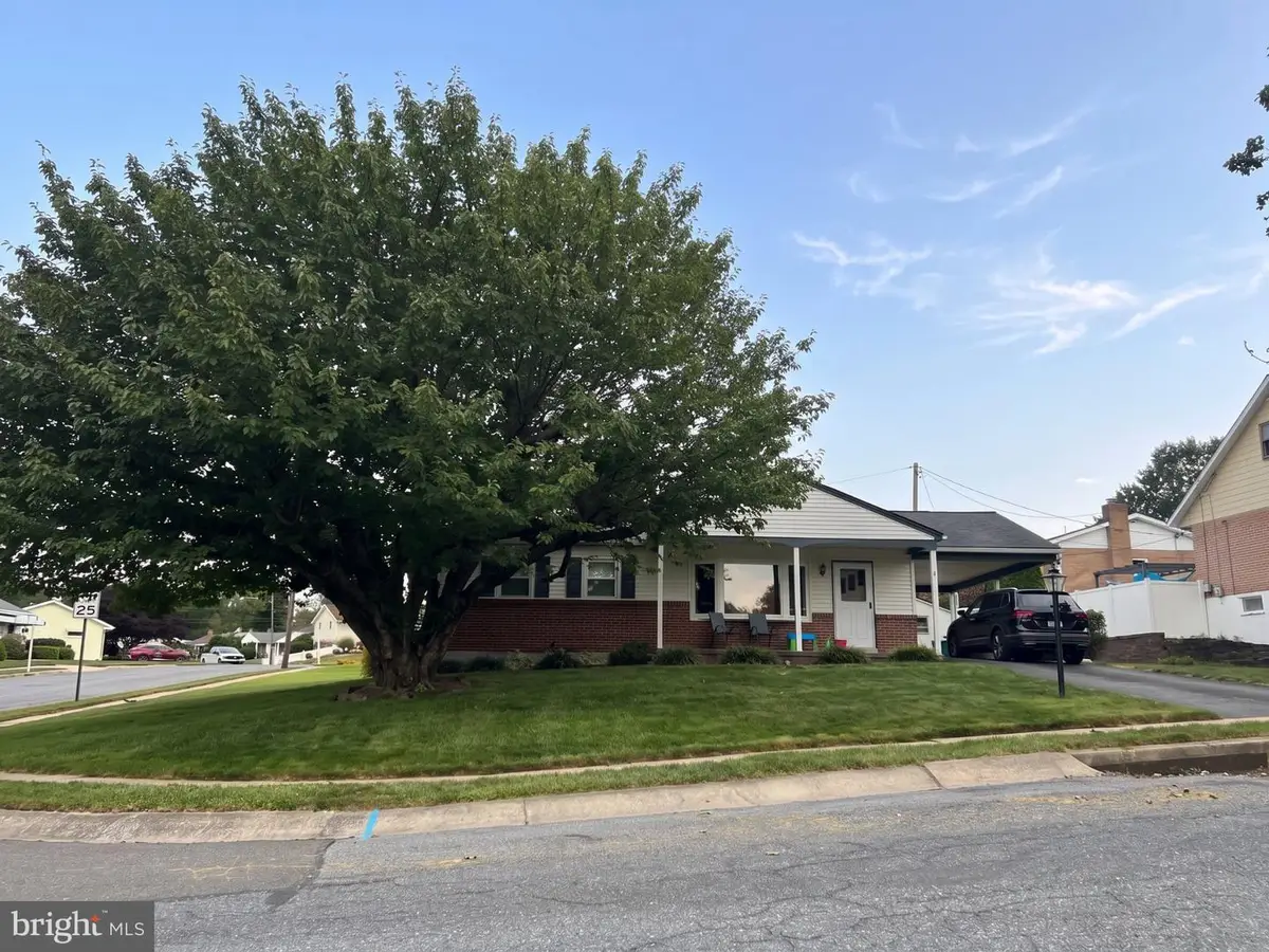 501 S Sterley St, Shillington, PA 19607 - #1