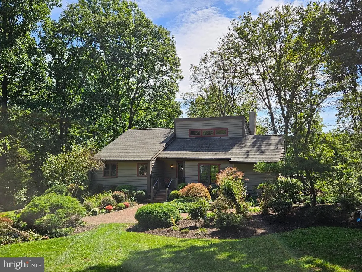 913 Furnace Rd, Morgantown, PA 19543 - #1