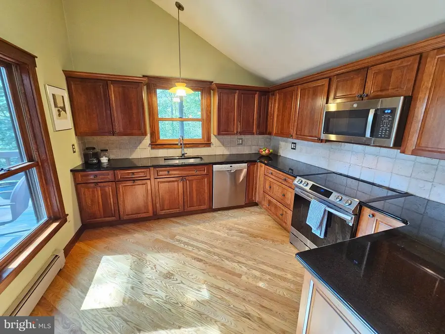 913 Furnace Rd, Morgantown, PA 19543 - #2